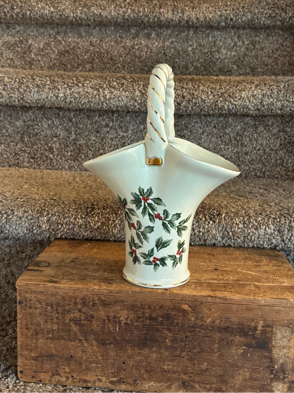 Vintage porcelain basket